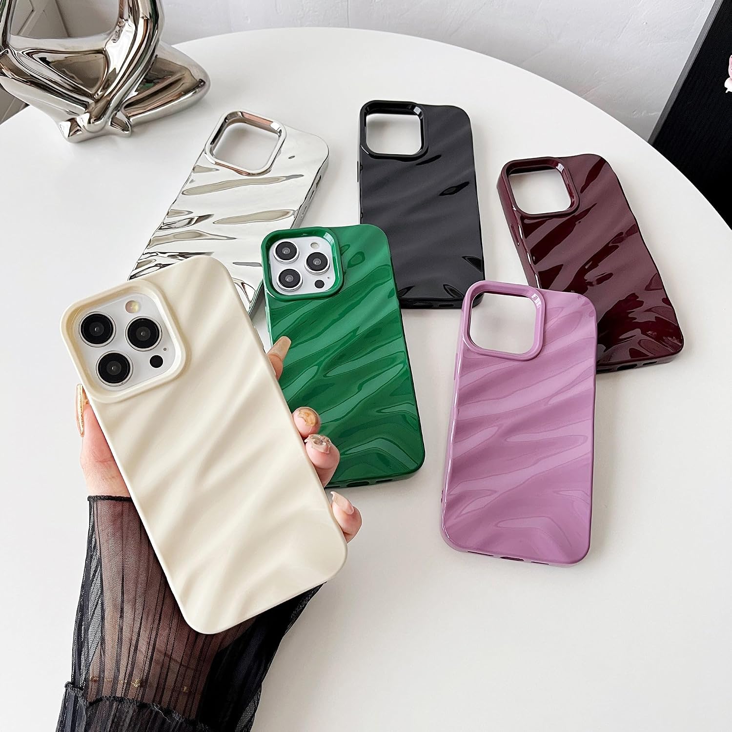 Water ripple curled wave-shaped soft case (white) - Image 2